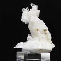 Cristal de quartz faden sur socle