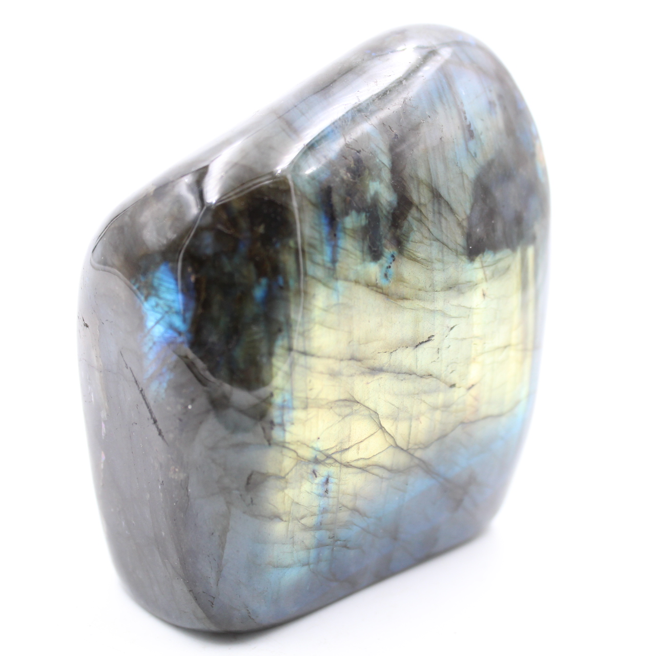 Labradorite à reflets jaunes forme libre polie