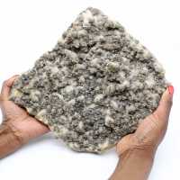 Grande plaque de quartz avec cristaux de pyrite et sphalérite (blende)