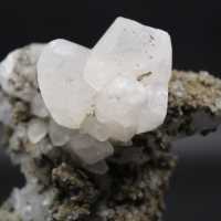 Calcite flower
