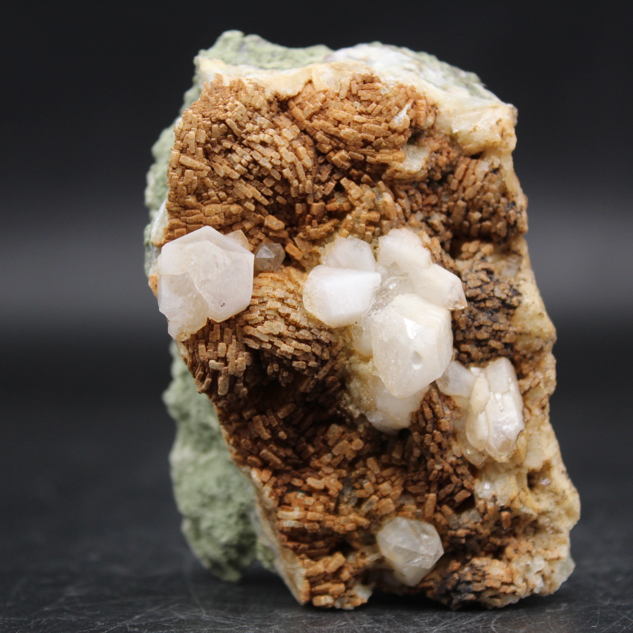 Cristaux de quartz et sidérite