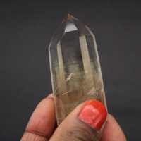 Prisme de quartz légèrement fumé