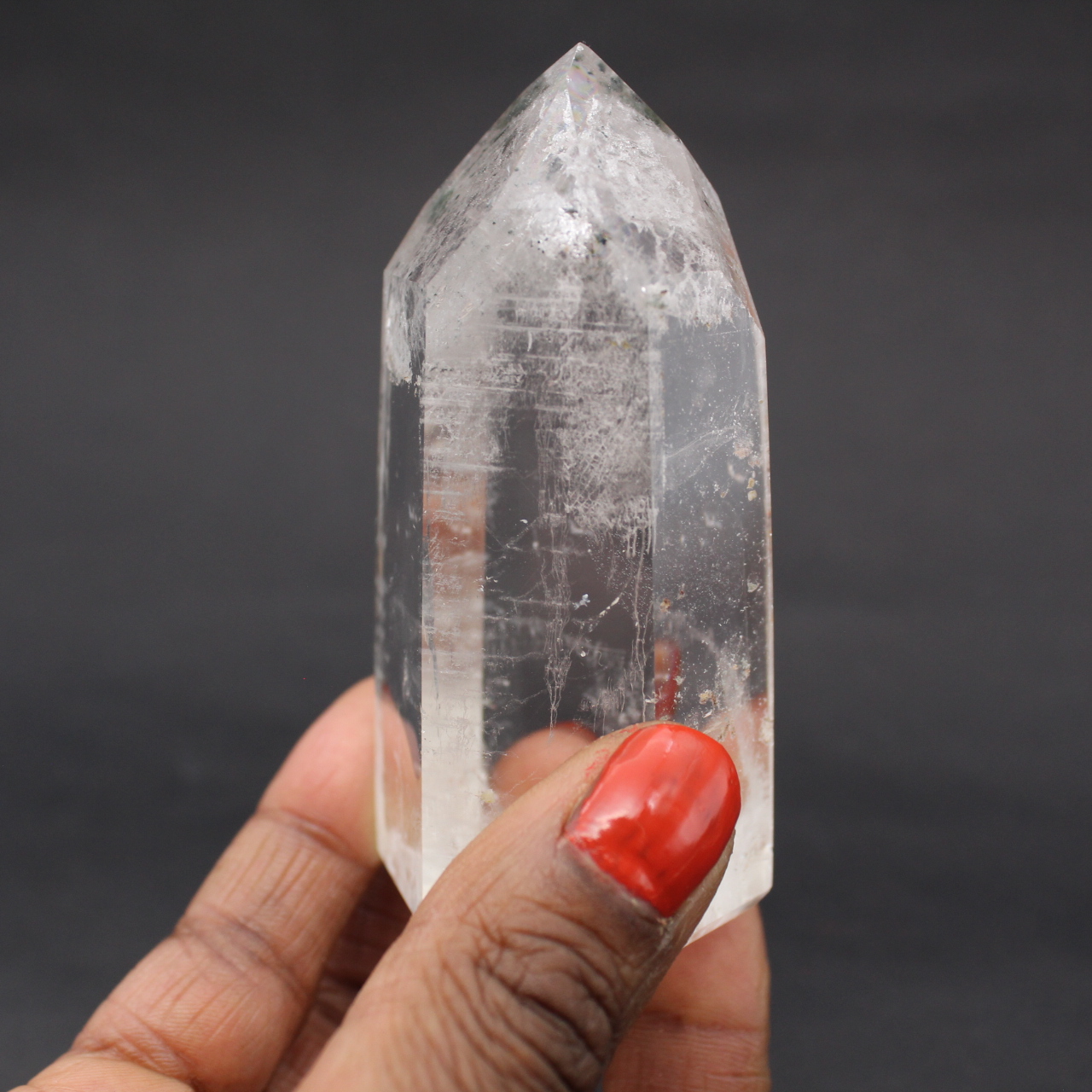 Prisme de quartz avec inclusion