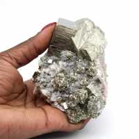 Pyrite cristallisée du pérou