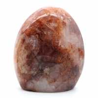 Roche en quartz rouge naturel