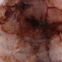 Roche en quartz rouge naturel