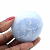 Galet en calcite bleue