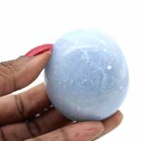 Galet en calcite bleue
