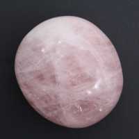Galet en quartz rose