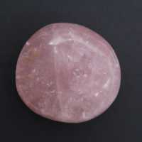 Galet en quartz rose