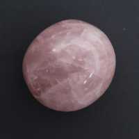 Galet en quartz rose