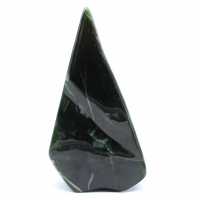 Dekorativer stein aus nephrit-jade