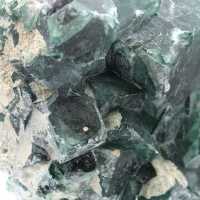 Fluorite verte naturelle cristallisée
