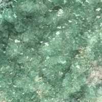 Grüne fluoritwürfel auf gangart