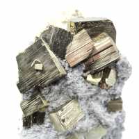 Pyrite sur gangue avec quartz