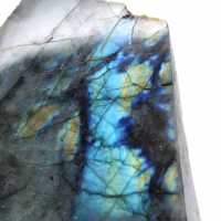 Pierre de labradorite naturelle une face polie