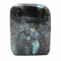 Pierre en Labradorite polie naturelle