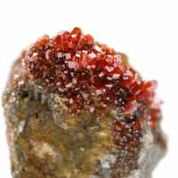 Cristallisation de vanadinite naturelle