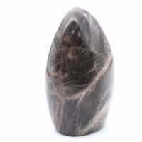 Pietra di luna nera naturale