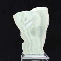 Tranche polie d’Aragonite verte minéral brut de qualité