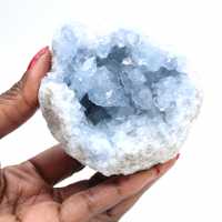 Decoratieve blauwe celestiengeode uit Madagaskar
