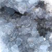 Blauwe celestiet kristalgeode uit Madagaskar