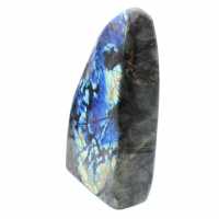 Grande pietra di labradorite levigata, prestigioso esemplare decorativo, Madagascar