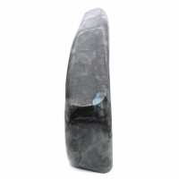 Grande pietra di labradorite levigata, prestigioso esemplare decorativo, Madagascar