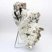 Mica et tourmaline sur quartz blanc d’Afghanistan