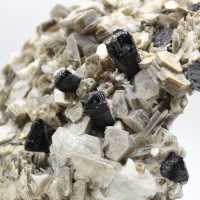 Grand mica avec tourmaline sur quartz afghan