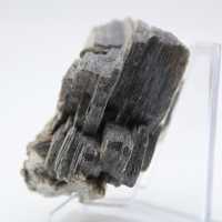 Mica et tourmaline sur quartz brut afghan