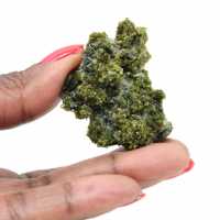 Épidote miniature sur gangue marocaine