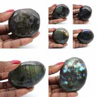 Galet en roche de Labradorite