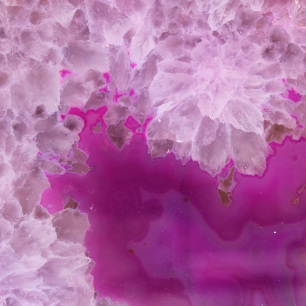 Adorno de ágata rosa mineral