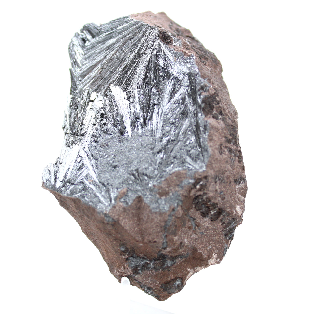 Pyrolusite cristallisée brut