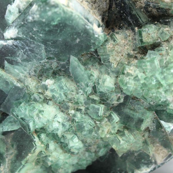 Fluorite naturelle cristallisée en cube