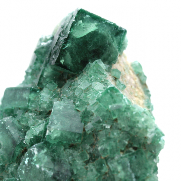 Fluorita natural crua em cristais verdes