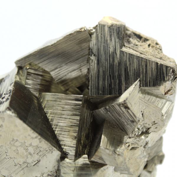 Pyrite cristaux sur socle