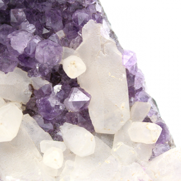 Drusa di ametista con calcite