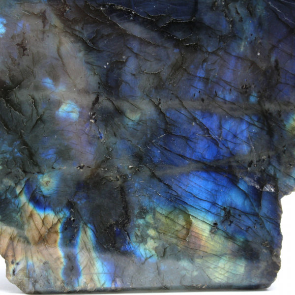 Half-raw Labradorite