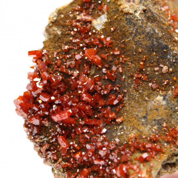 Cristaux de pierre de vanadinite