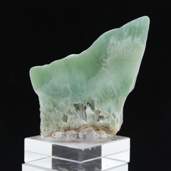 Tranche d’Aragonite verte pour collection de minéraux