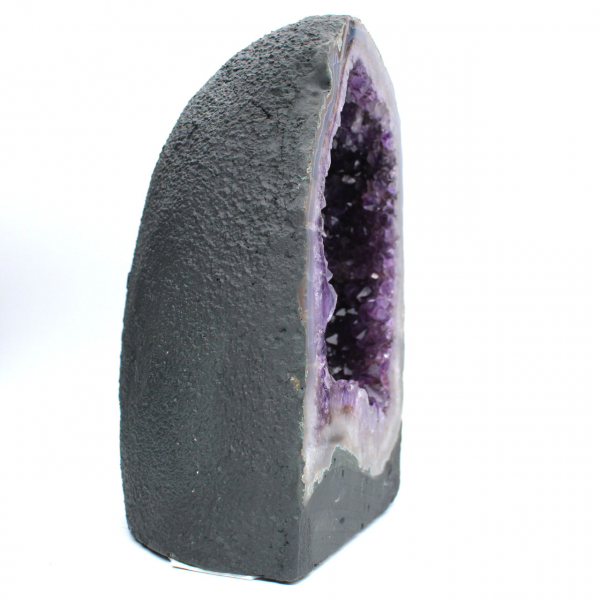 Grande géode d’améthyste du Brésil pour décoration intérieure et collection