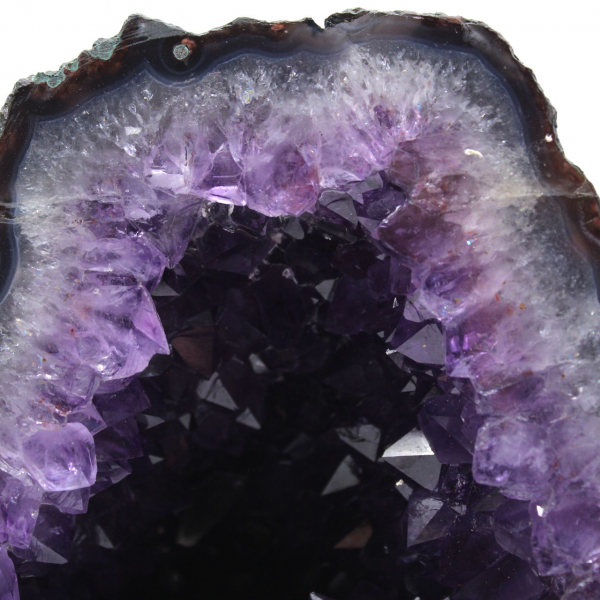 Géode d’améthyste du Brésil avec cristaux violets pour collectionneur 