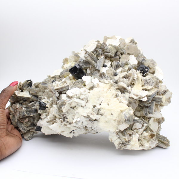 Mica et tourmaline sur quartz blanc d’Afghanistan