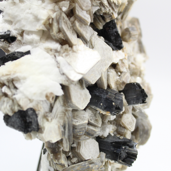 Grand mica avec tourmaline sur quartz afghan