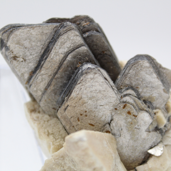 Mica sur quartz blanc afghan compact