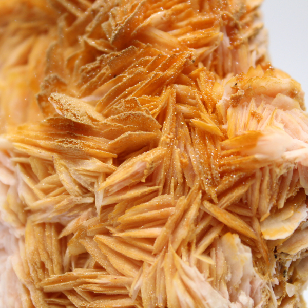 Cristalização natural da barita laranja marroquina