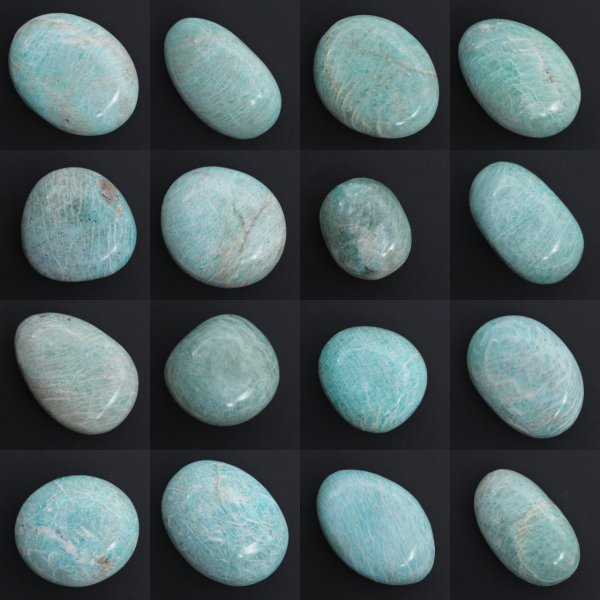 Amazonite pebble
